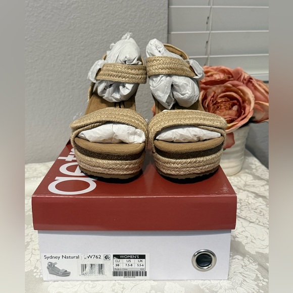 Aetrex Tan Beige Sydney Quarter Strap Espadrille Wedge Sandals NEW IN BOX 7.5-8 - Picture 4 of 14